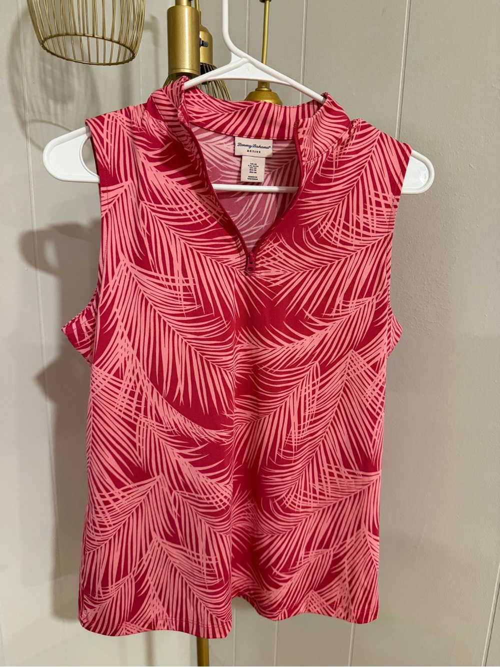 Tommy Bahama Active Pink Palm Print Sleeveless 1/4 Zip Top Size